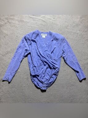 Crisca Bodysuit Womens 36 100% Silk Lavender Purple Shoulder Pads Faux Wrap Snap